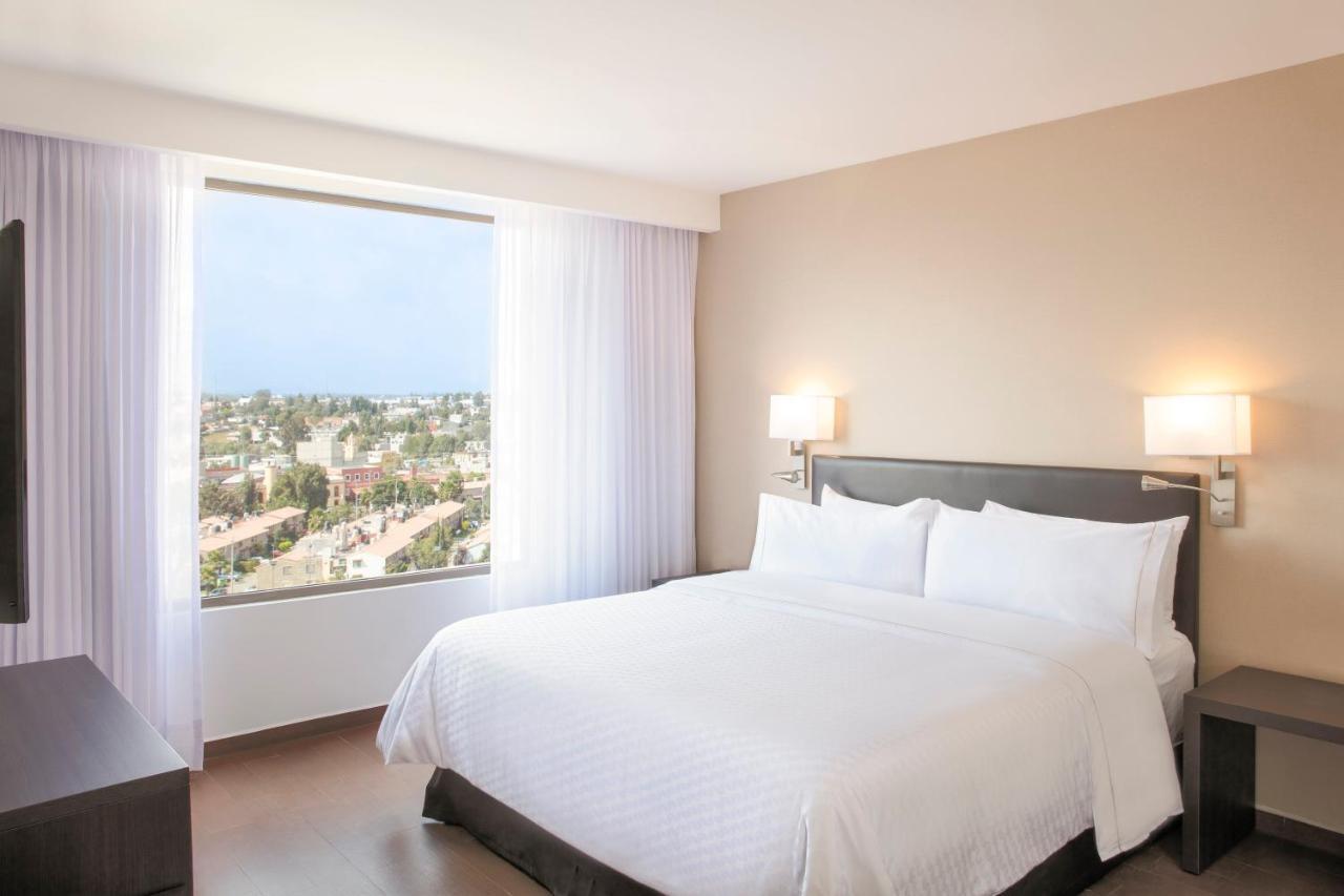 Fiesta Inn Express Puebla Explanada Екстер'єр фото