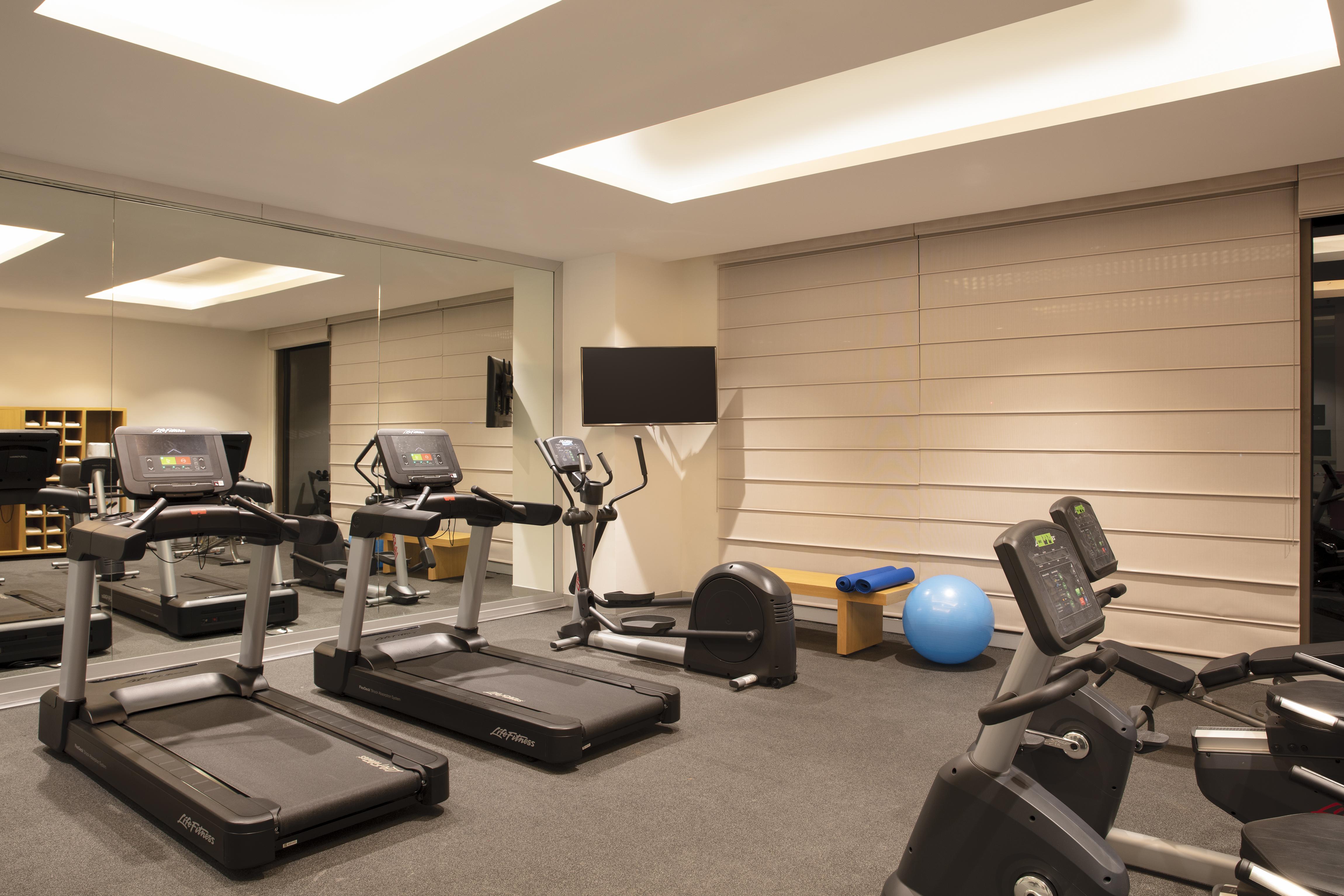 Fiesta Inn Express Puebla Explanada Екстер'єр фото